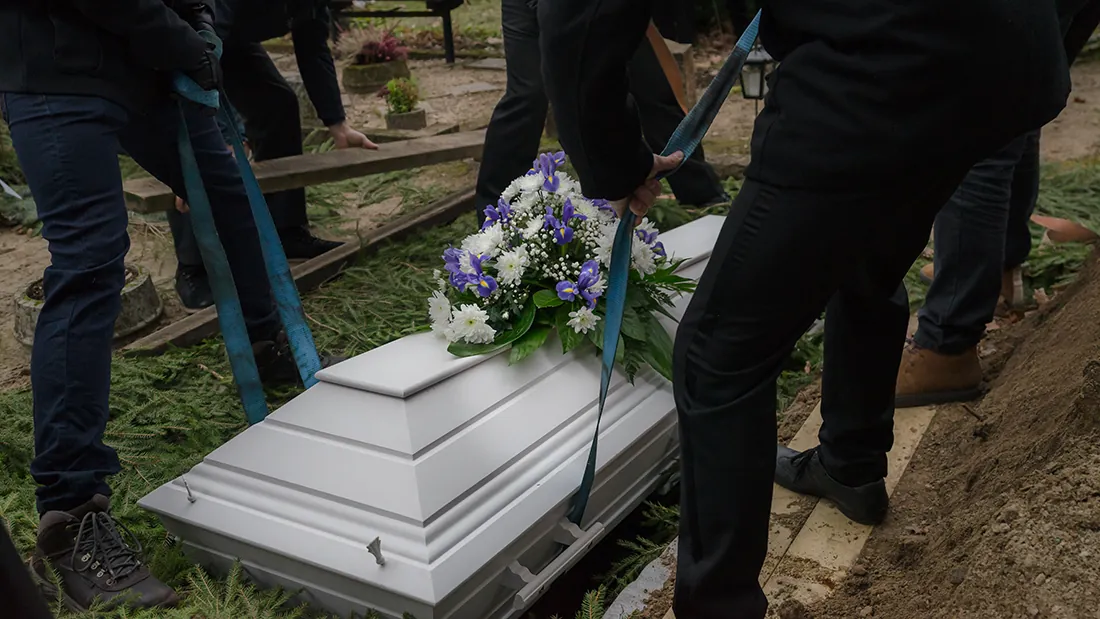 Best Caskets For Sale And Their Common Myths